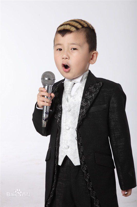 武东博代言求进童鞋图片图集