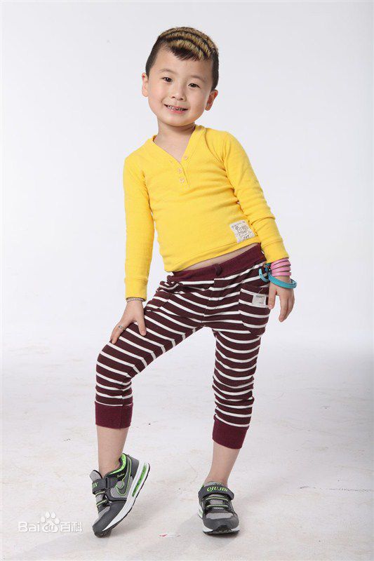 武东博代言求进童鞋图片图集