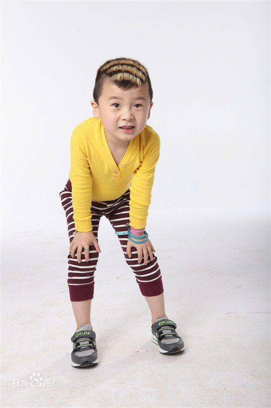 武东博代言求进童鞋图片图集