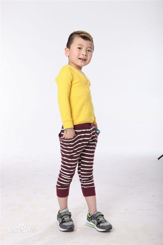 武东博代言求进童鞋图片图集