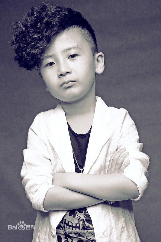 武东博最新艺术照性感图片图集