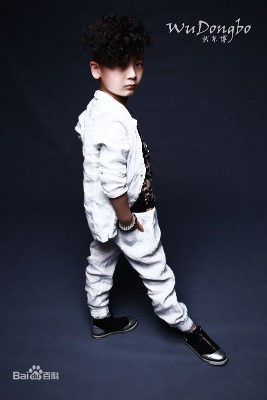 武东博最新艺术照性感图片图集