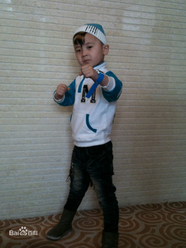 精选武东博在《并肩作战》-聪聪中的图册