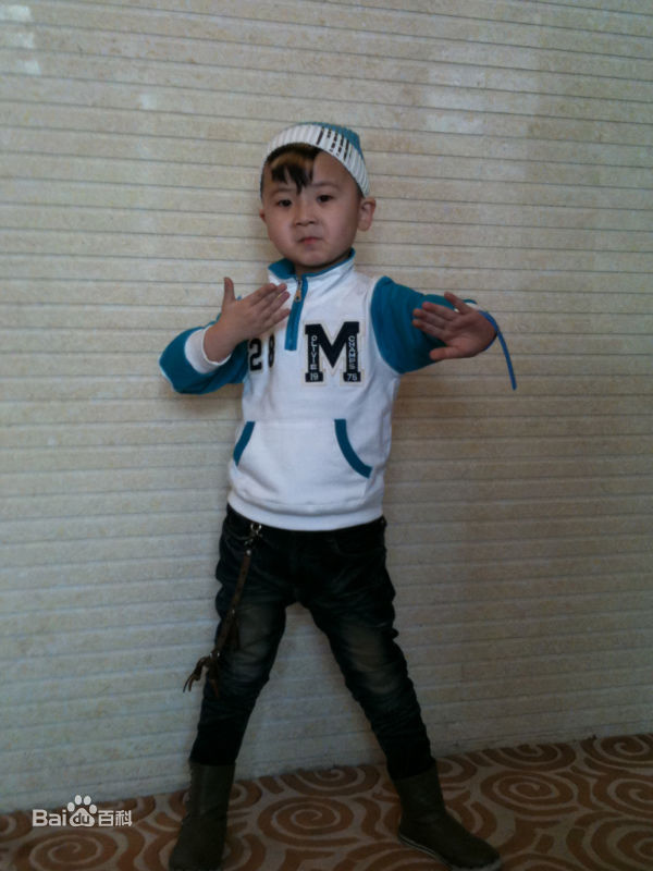 精选武东博在《并肩作战》-聪聪中的图册