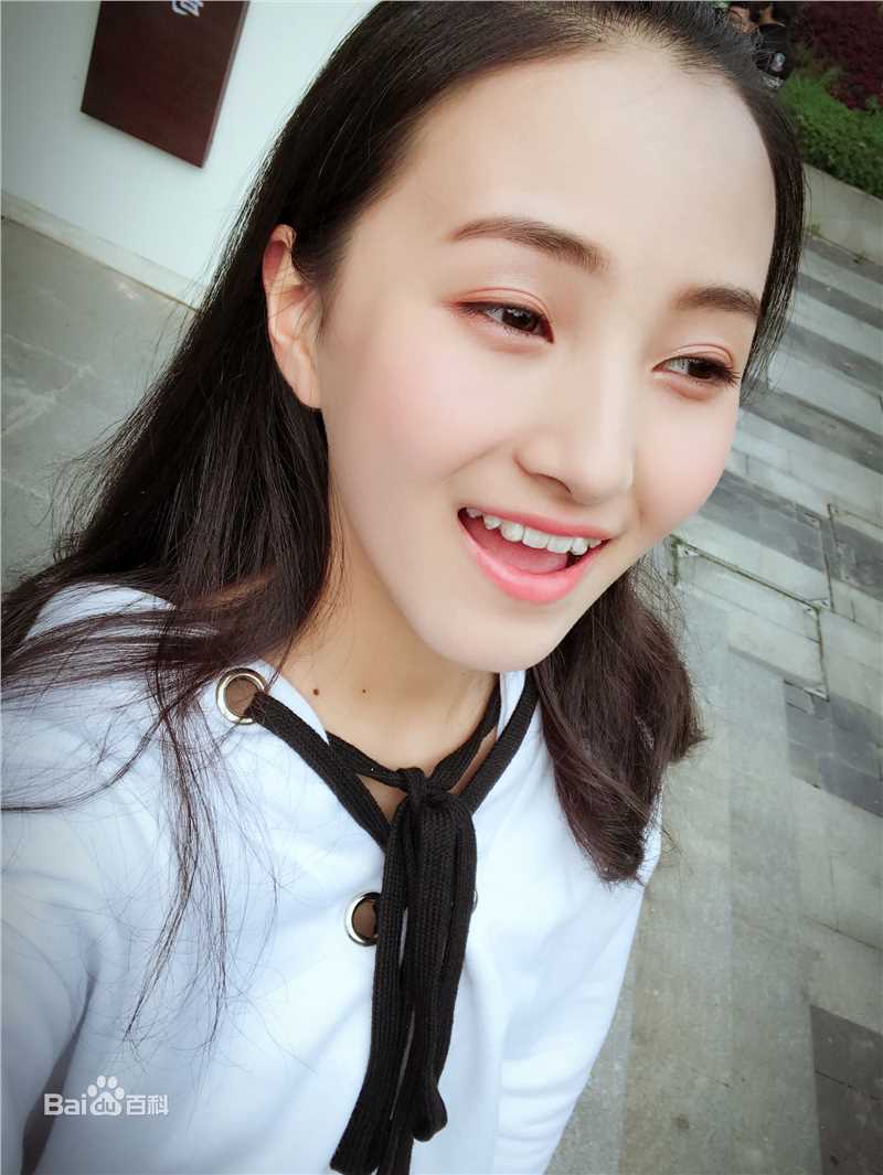 牛欣欣(Angel)生活照生活照相册