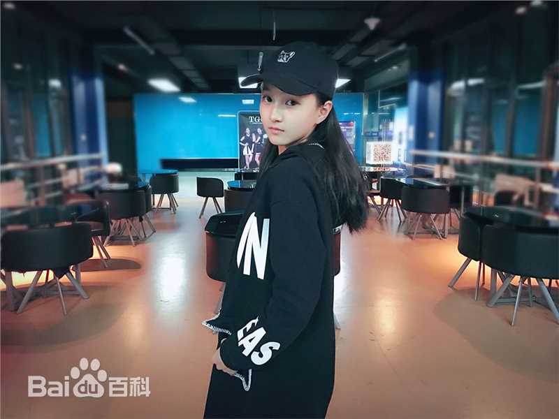 牛欣欣(Angel)生活照生活照相册