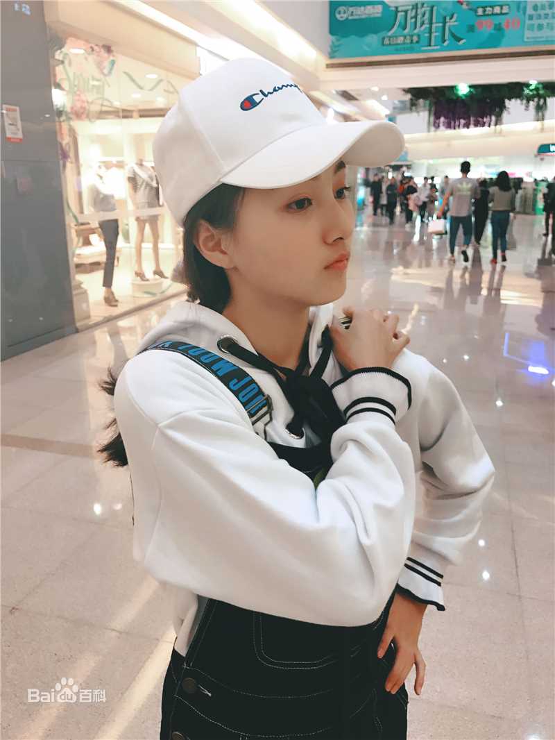 牛欣欣(Angel)生活照生活照相册