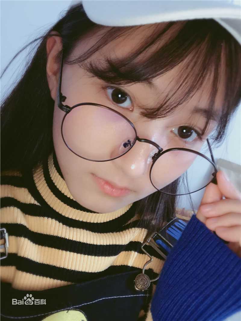 牛欣欣(Angel)生活照生活照相册