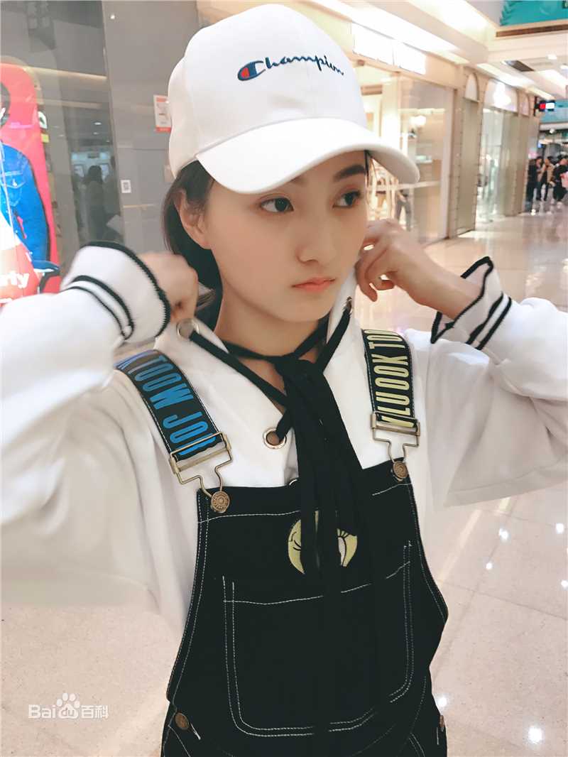 牛欣欣(Angel)生活照生活照相册