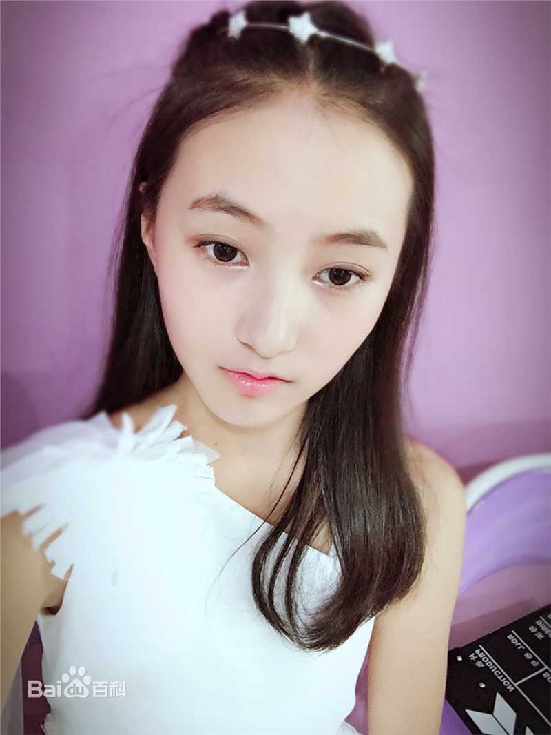 牛欣欣(Angel)生活照前后照片