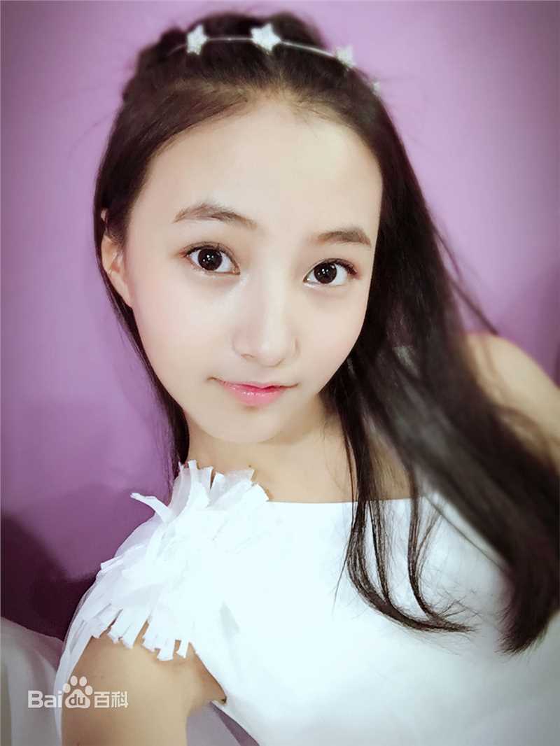 牛欣欣(Angel)生活照前后照片