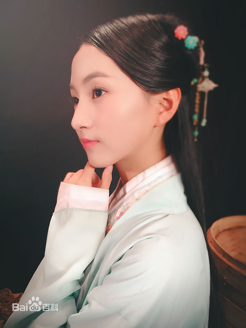 牛欣欣(Angel)湖南卫视壁纸壁纸