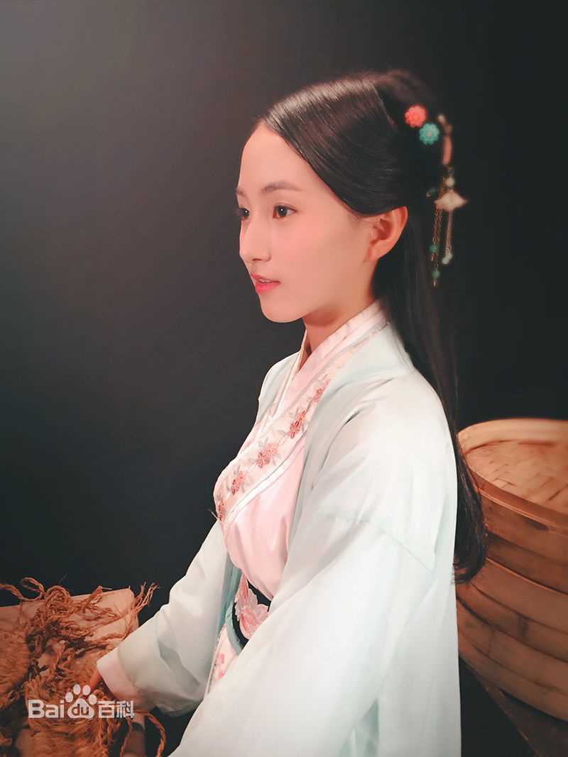 牛欣欣(Angel)湖南卫视壁纸壁纸