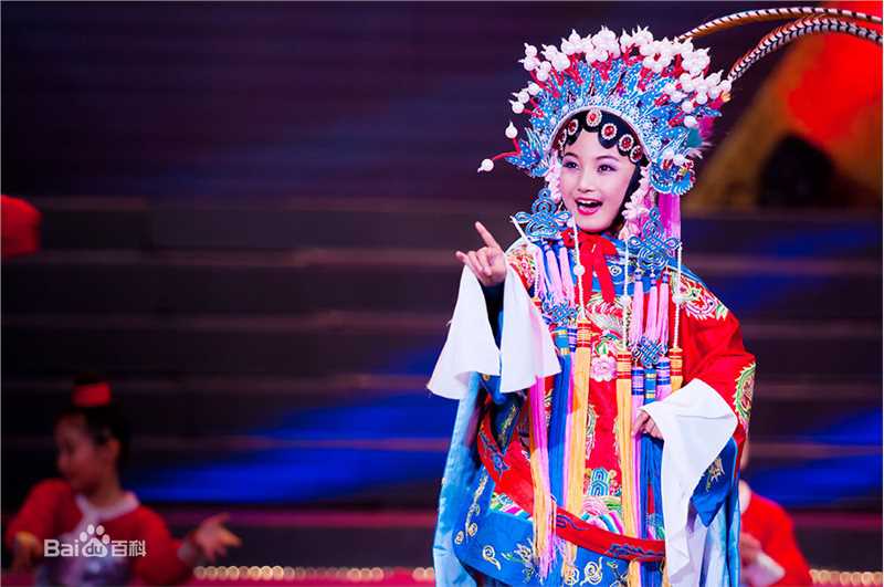 牛欣欣(Angel)山东卫视生活照