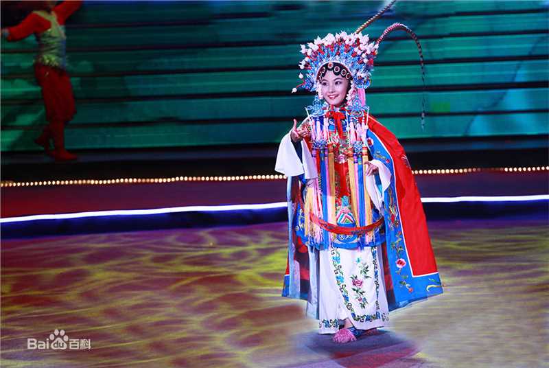 牛欣欣(Angel)山东卫视生活照