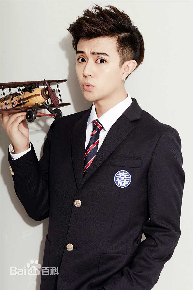 徐嘉苇(Jovi)快乐天团8090前后照片