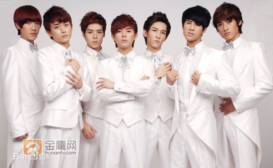 徐嘉苇(Jovi)快乐天团8090前后照片