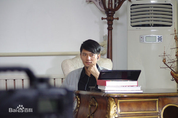 彭博节目通告壁纸壁纸