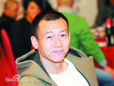 最新赵家林性感图片