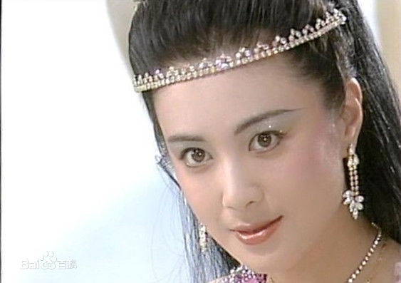 傅艺伟(Yiwei Fu)1990年《封神榜》苏妲己高清剧照
