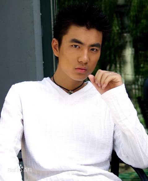 高海博(nicky)个人宣传照素颜照壁纸