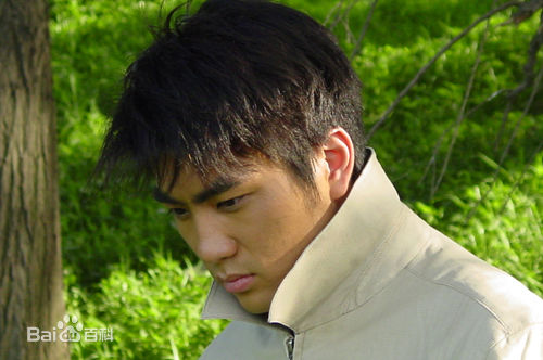 高海博(nicky)高温拍秋冬服饰广告生活照