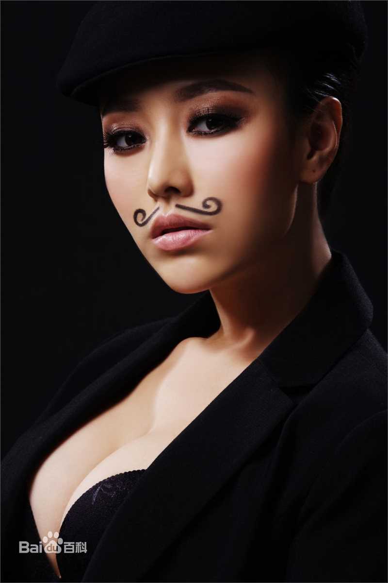 韩一菲(Loky)男人装素颜照相册