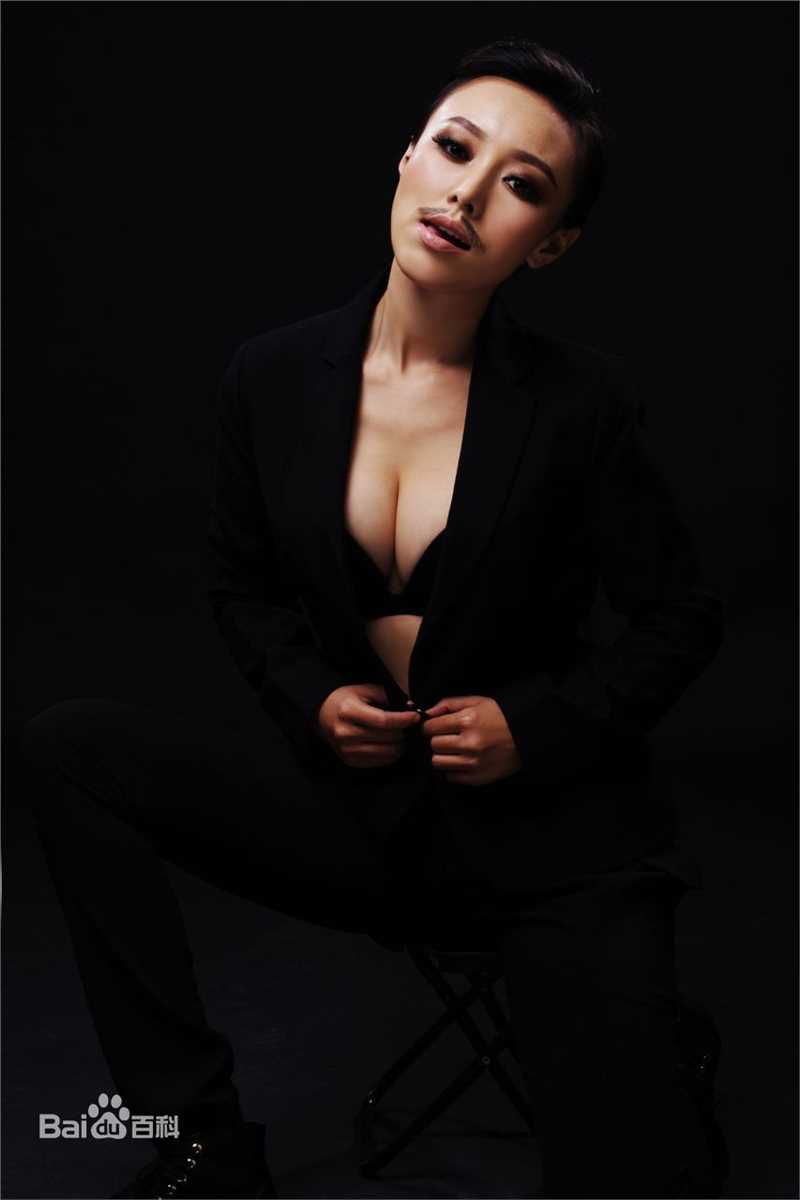 韩一菲(Loky)男人装素颜照相册