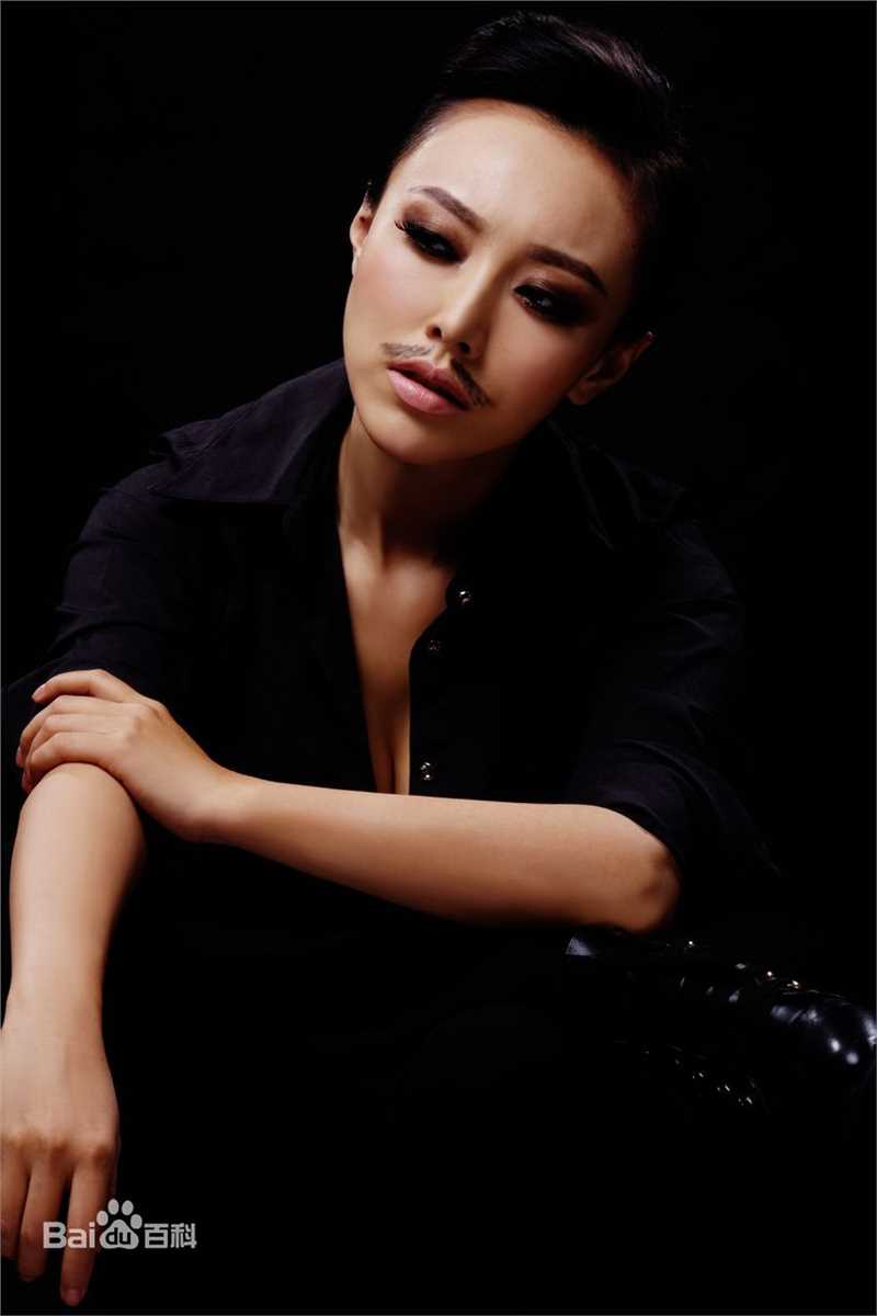 韩一菲(Loky)男人装素颜照相册