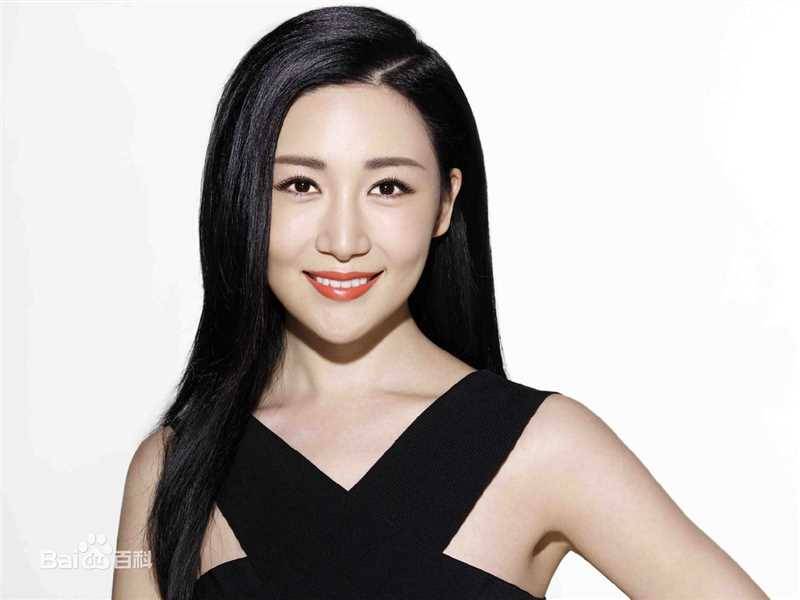 刘梓妍(Candy Liu)时尚芭莎前后照片