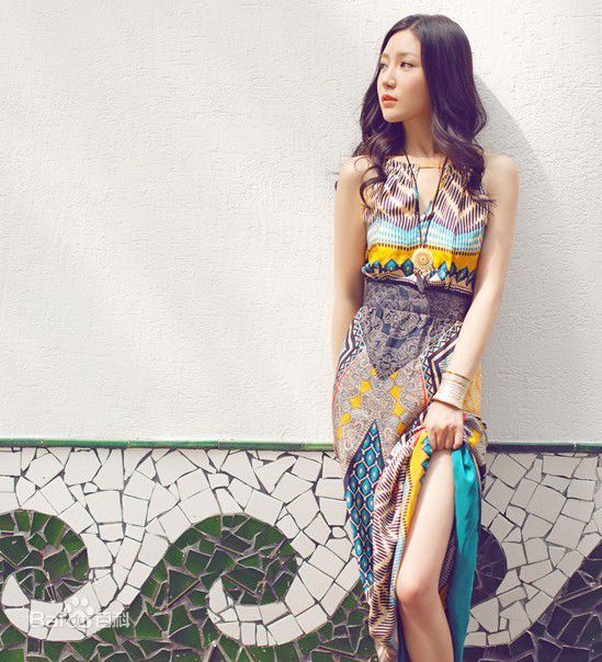 刘梓妍(Candy Liu)最新唯美显女人味壁纸