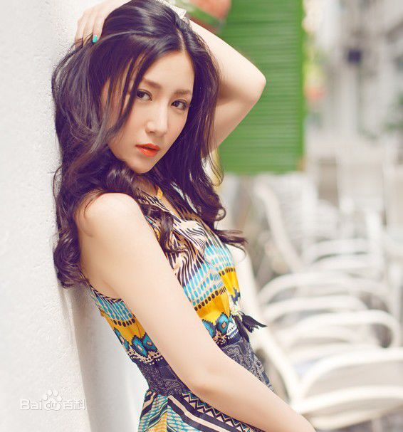 刘梓妍(Candy Liu)最新唯美显女人味壁纸