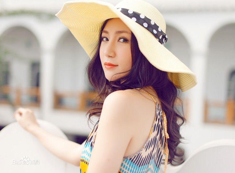 刘梓妍(Candy Liu)最新唯美显女人味壁纸