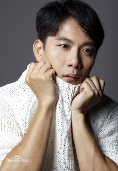 最优质戚玉武生活照