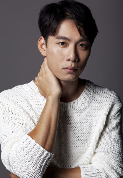 最优质戚玉武生活照