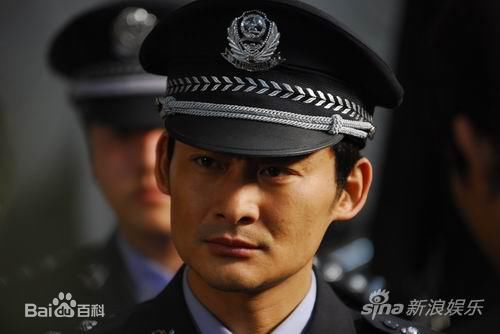 景岗山帅照生活照