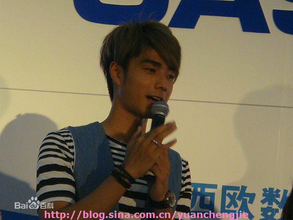 袁成杰(Jerry)2009年CASIO龙之梦宣传活动壁纸壁纸