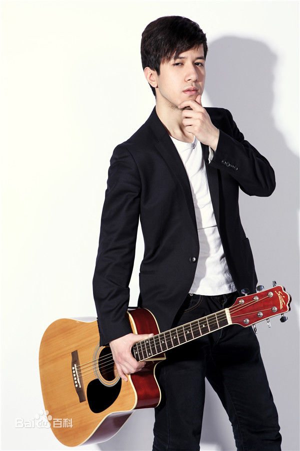 努尔艾力·阿不利孜新东方艾力老师壁纸壁纸