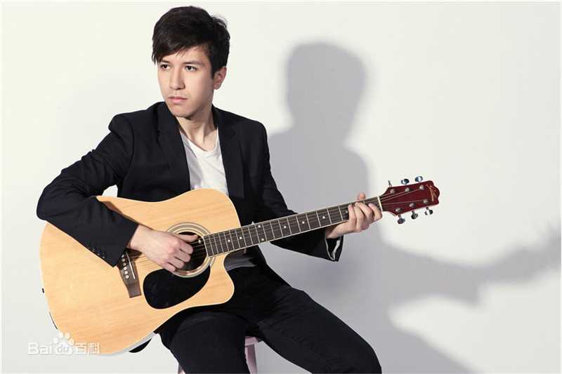 努尔艾力·阿不利孜新东方艾力老师壁纸壁纸