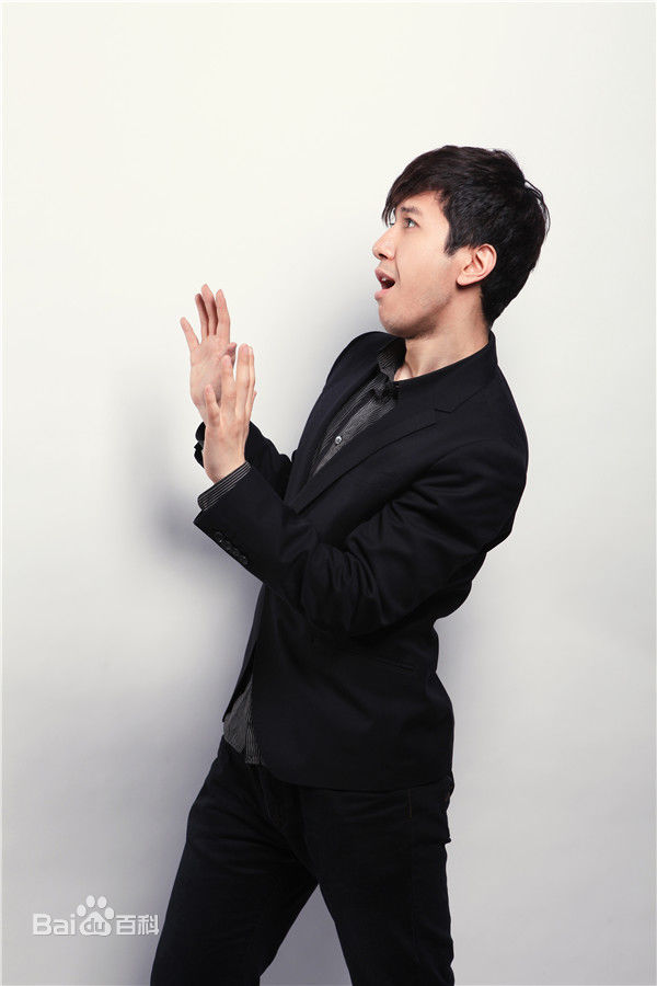 努尔艾力·阿不利孜新东方艾力老师壁纸壁纸