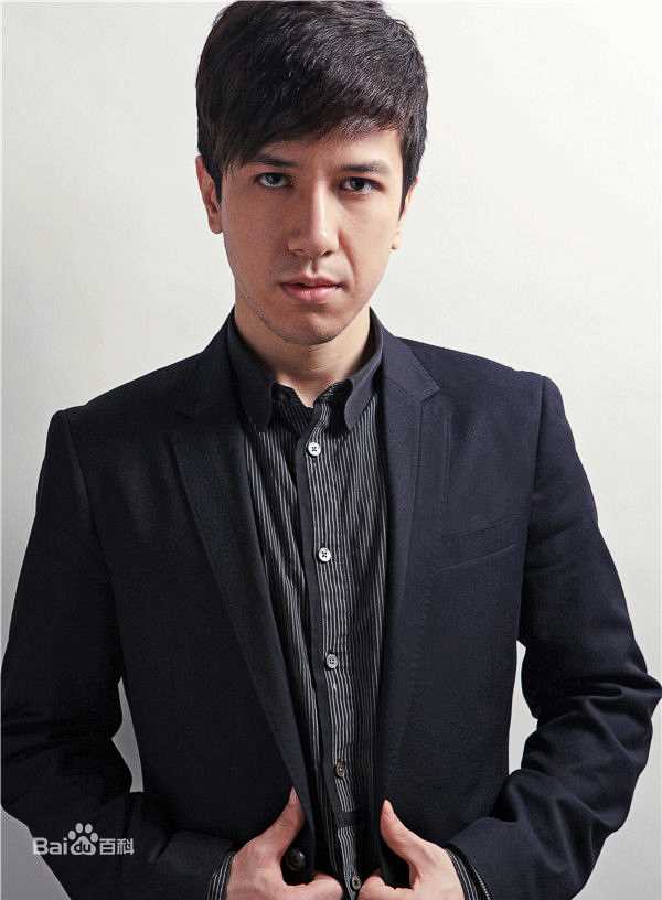 精选努尔艾力·阿不利孜