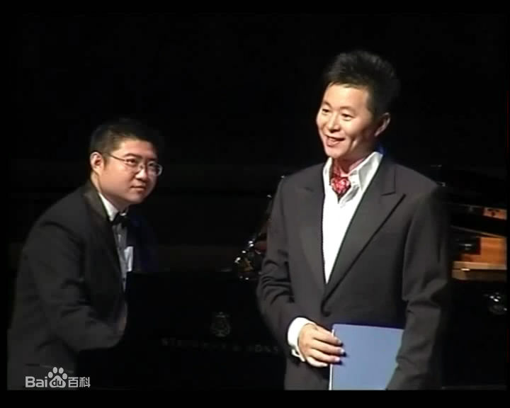 王宏伟(Wang Hongwei)演出照性感图片图集