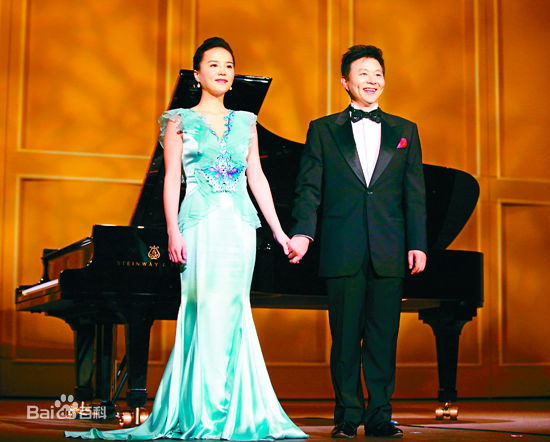 最新王宏伟(Wang Hongwei)性感图片