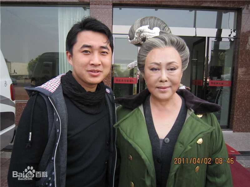 徐小龙(Xu xiao long)与知名女星合影前后照片