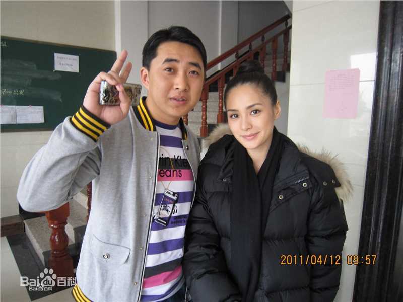 徐小龙(Xu xiao long)与知名女星合影前后照片