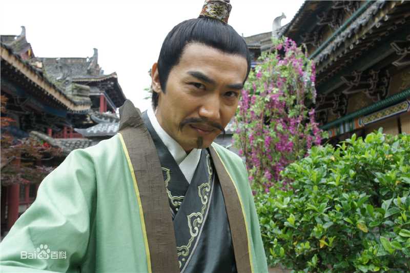 艾东(Dong AI)古装前后照片