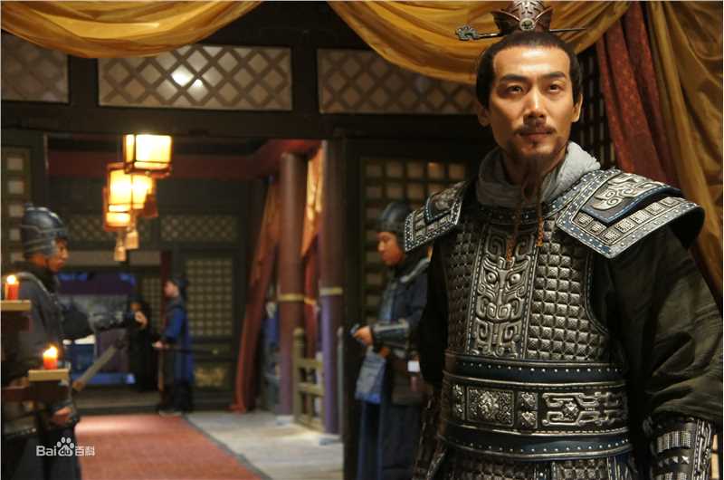 艾东(Dong AI)古装前后照片