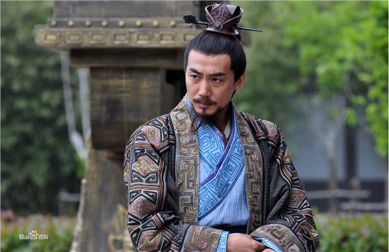 艾东(Dong AI)古装前后照片