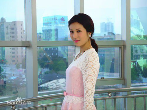 邬靖靖《情满雪阳花》最新剧照