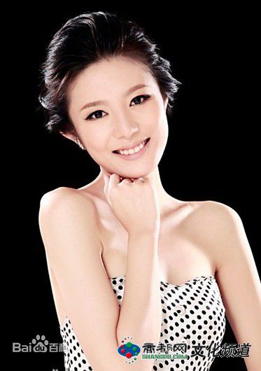 邬靖靖高清杂志图册